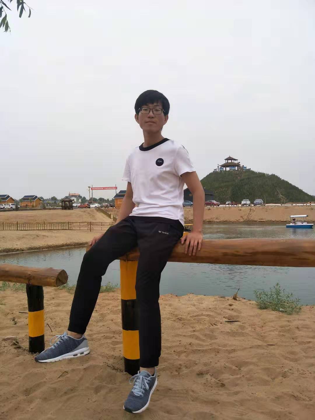 louchenhao.jpg