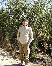 yu rong.jpg